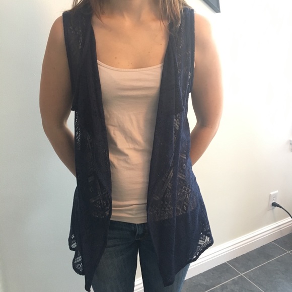 NY&Co Geo print flyaway - Picture 2 of 3